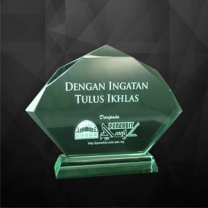 Crystal Plaque CR9018