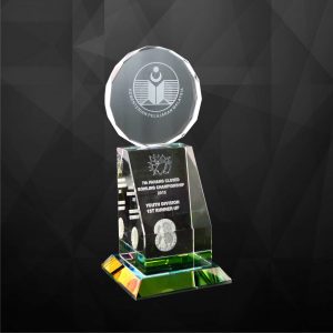 Crystal Trophy CR9040