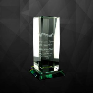 Cuboid Crystal Trophy CR9066