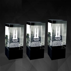 Cuboid Crystal Award CR9080
