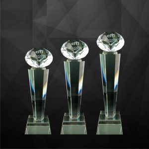 Crystal Diamond Trophy CR9095