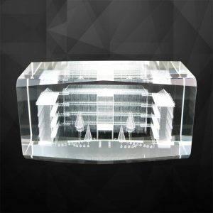 Large-Sized Crystal Cube CR9102