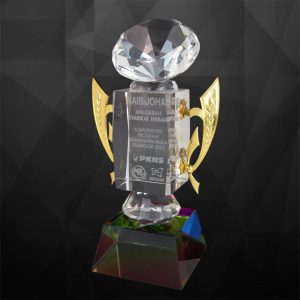 Crystal Diamond Trophy CR9111