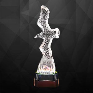 Crystal Eagle Trophy CR9260