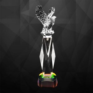 Crystal Eagle Trophy CR9262