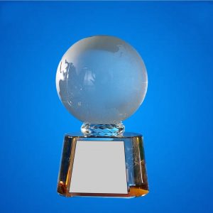 Globe Crystal Award CR9328