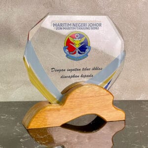Crystal Plaque CR3115