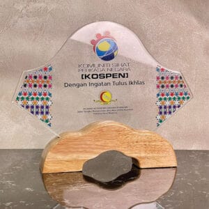 Crystal Plaques Crystal Plaque CR3123 Crystal Plaque CR3123