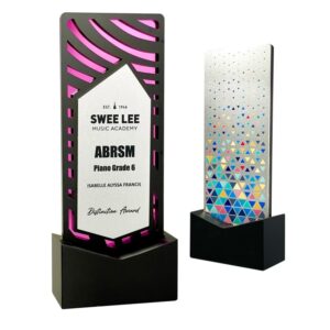 Custom Trophy AC1015