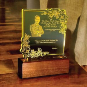 Acrylic Plaque 5266